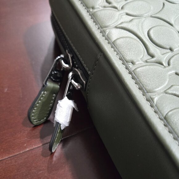 Coach Sullivan Pack In Signature Leather (Gunmetal/Dark Shamrock) - Picture 3 of 12